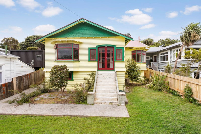 523 Adelaide Road, Berhampore, Wellington - Carousel 1