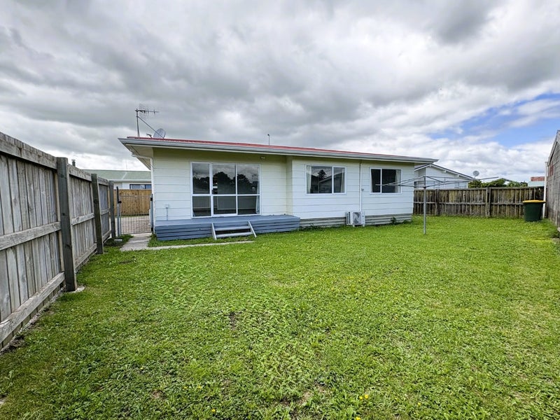 42A Puriri Crescent, Edgecumbe, Edgecumbe - Carousel 1