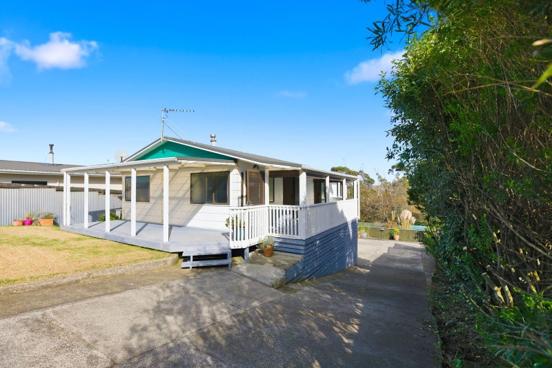 350 Pukehina Parade, Pukehina, Western Bay Of Plenty, Bay Of Plenty - Carousel 2