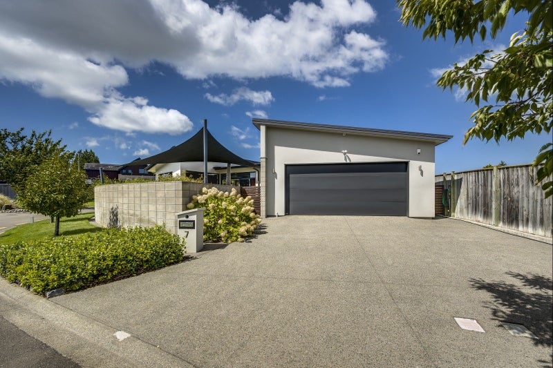 7 Raven Grove, Havelock North, Havelock North - Carousel 1