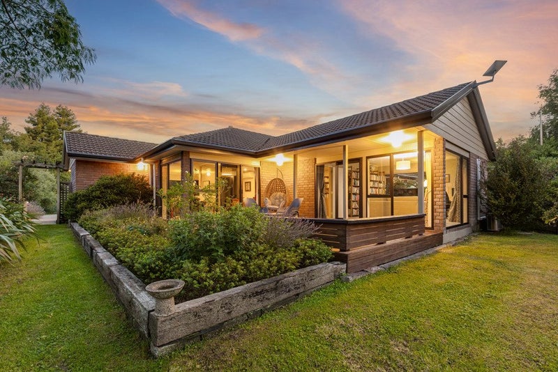174 Katherine Mansfield Drive, Whitemans Valley, Upper Hutt - Carousel 2