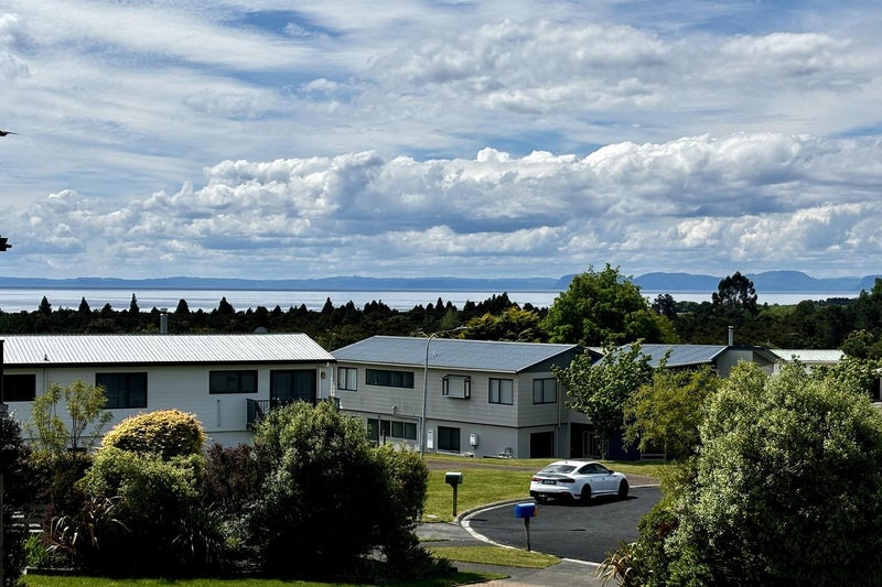 10 Rowena Crescent, Turangi - Carousel 31
