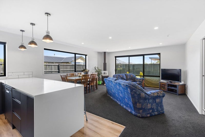 5 Cedric Place, Darfield, Darfield - Carousel 2