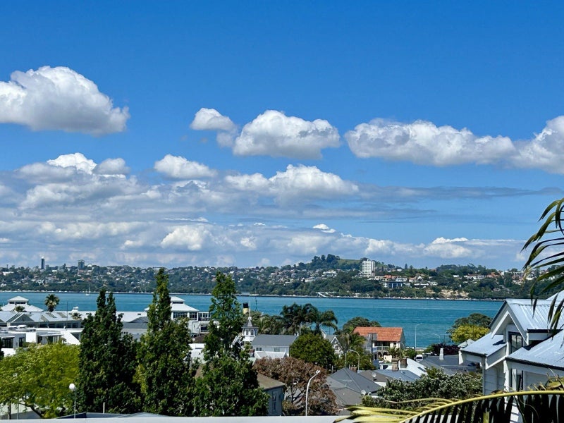 2/9 Calliope Road, Devonport, North Shore City, Auckland - Carousel 1