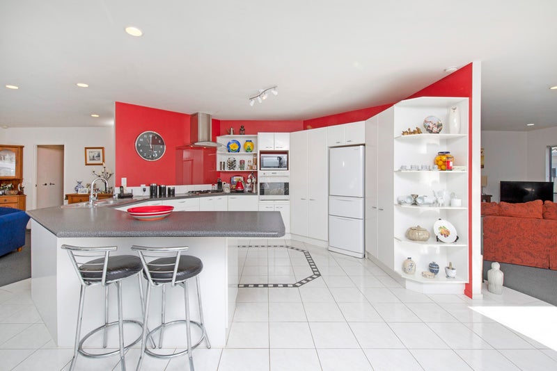 Property Valuation for 14 Thirlmere Rise, Northpark, Auckland Trade