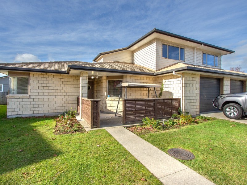 6/64 Kawaha Point Road, Kawaha Point, Rotorua - Carousel 1