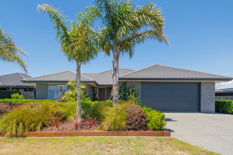 Property Valuation for 17 Hebe Crescent, Papamoa Beach, Papamoa Trade