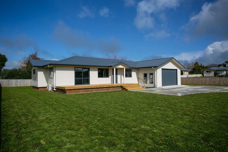 61 Grey Street, Kihikihi, Te Awamutu - Carousel 1