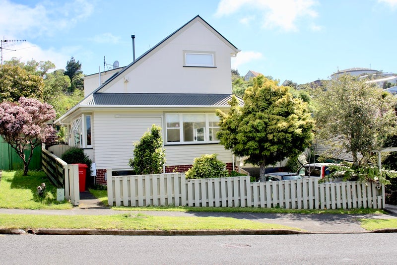 60 Oakleigh Street, Maungaraki, Lower Hutt - Carousel 1