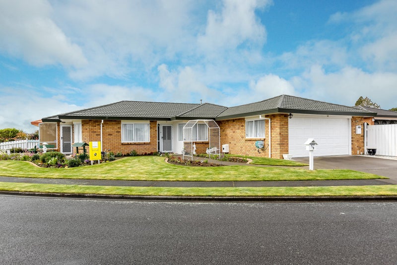 2/9 Waiwera Place, Merrilands, New Plymouth - Carousel 26