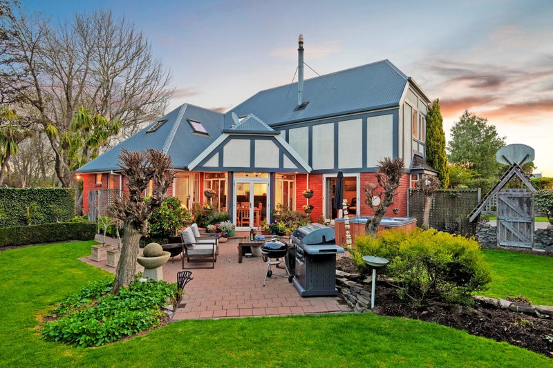 24A Larch Place, Casebrook, Christchurch - Carousel 2