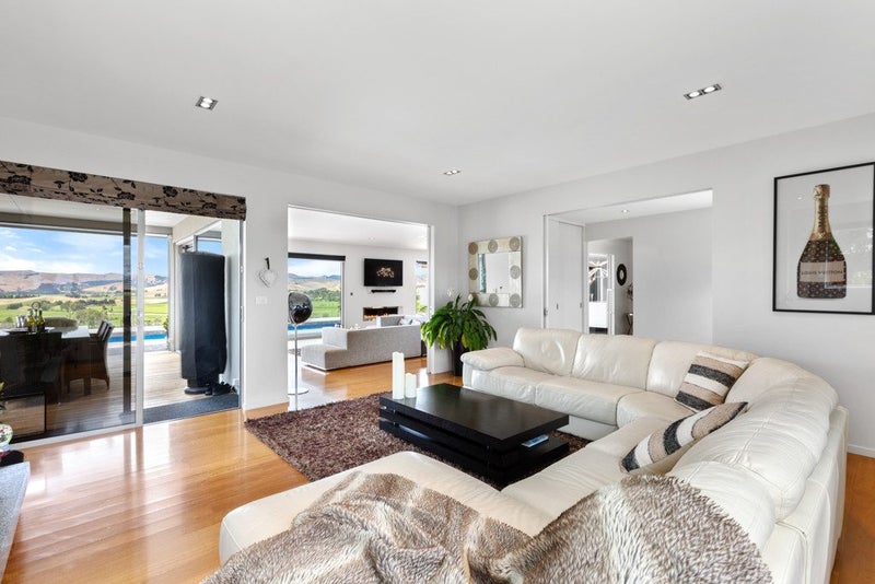 113 Marlborough Ridge Drive, Blenheim - Carousel 1