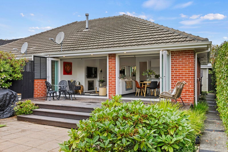 2/110 Leinster Road, Strowan, Christchurch - Carousel 31