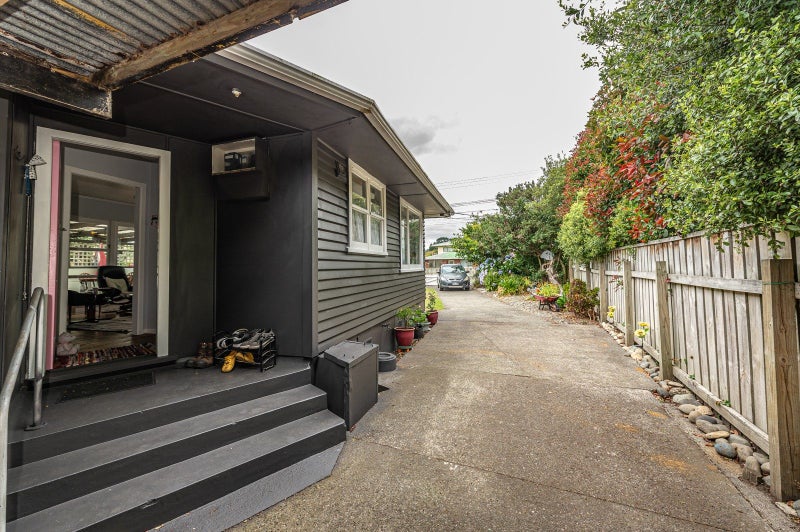 64 Wikitoria Road, Putiki, Whanganui - Carousel 2