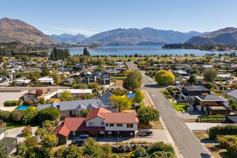 87A Roche Street, Wanaka - Carousel 1