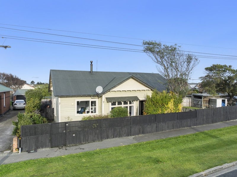 58 Ravelston Street, Musselburgh, Dunedin - Carousel 1