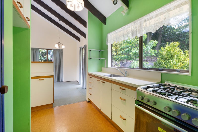 7 Woolwich Close, Whitby, Porirua - Carousel 2