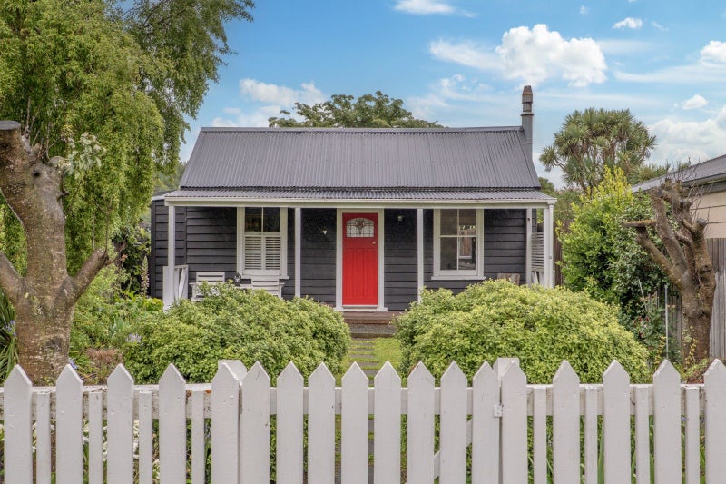 8 Union Street, Coalgate - Carousel 1