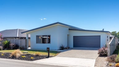 8 Barnes Lane, Richmond, Richmond - Carousel 1