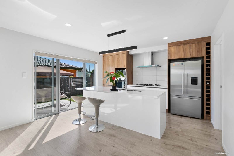 58A Blockhouse Bay Road, Avondale, Auckland - Carousel 2