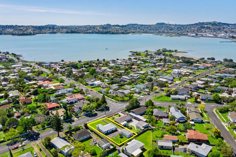 Property Valuation for 5 Wallace Road, Mangere Bridge, Auckland Trade