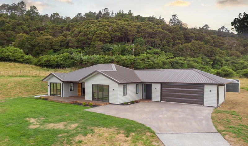 65 Old Reservoir Road, Paeroa - Carousel 24