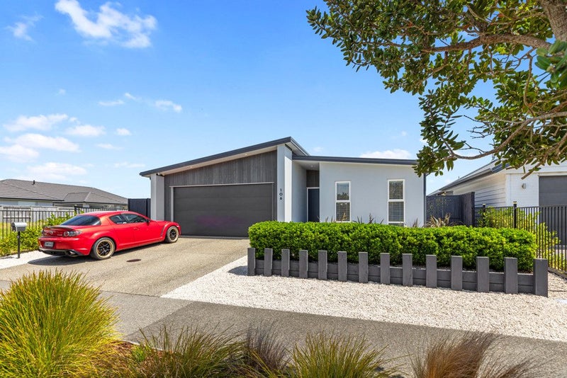 106 Coast Boulevard, Papamoa Beach, Papamoa - Carousel 1