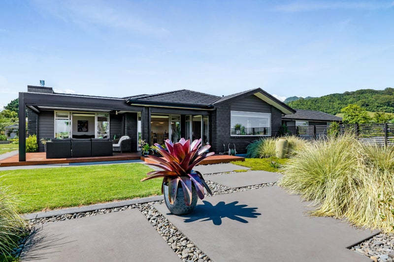 12 Pahakahaka Drive, Kaitake, New Plymouth - Carousel 32