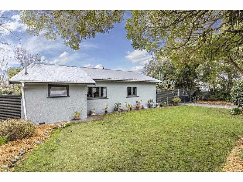 16 Grierson Avenue, Amberley, Amberley - Carousel 2