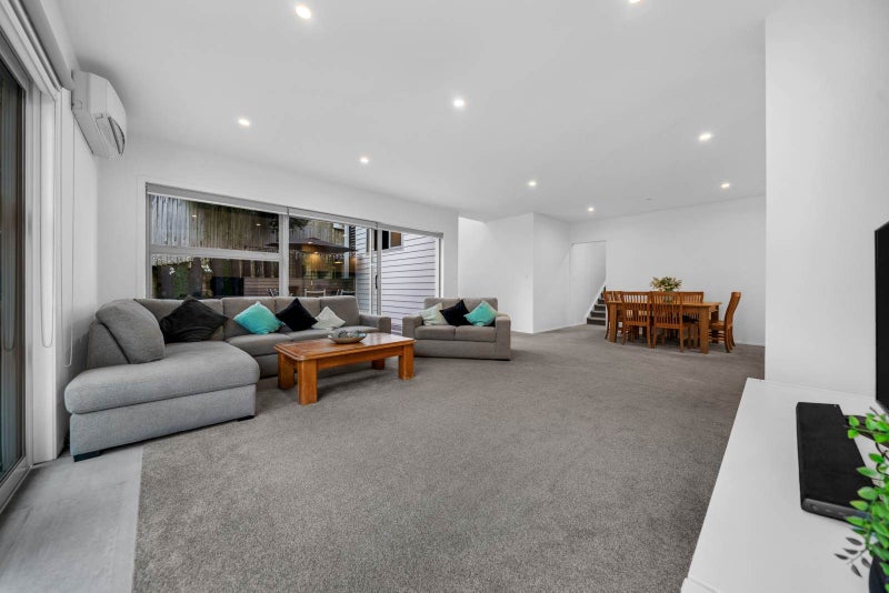 19A Miramar Place, Pakuranga, Auckland - Carousel 2