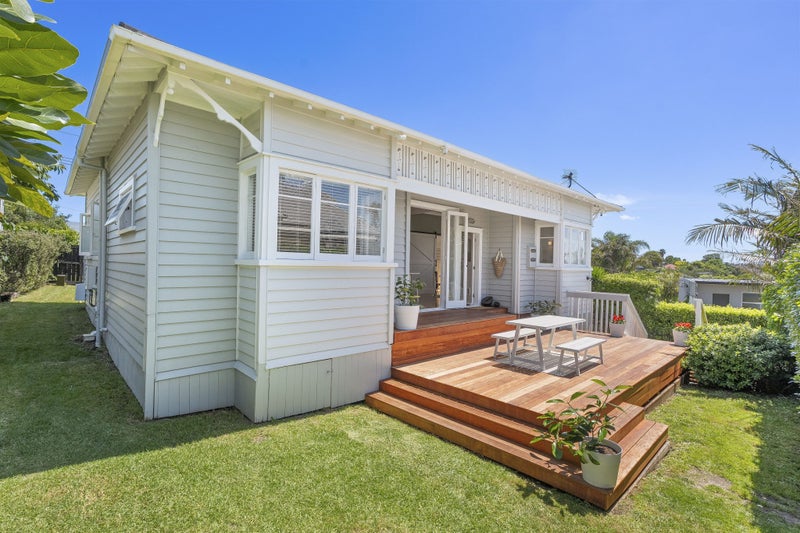 5 Western Springs Road, Morningside, Auckland - Carousel 1