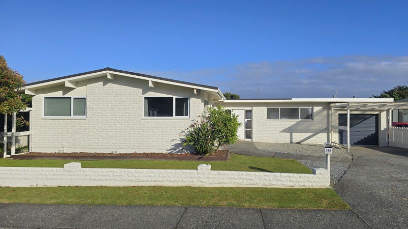 269 Sewell Street, Hokitika - Carousel 16