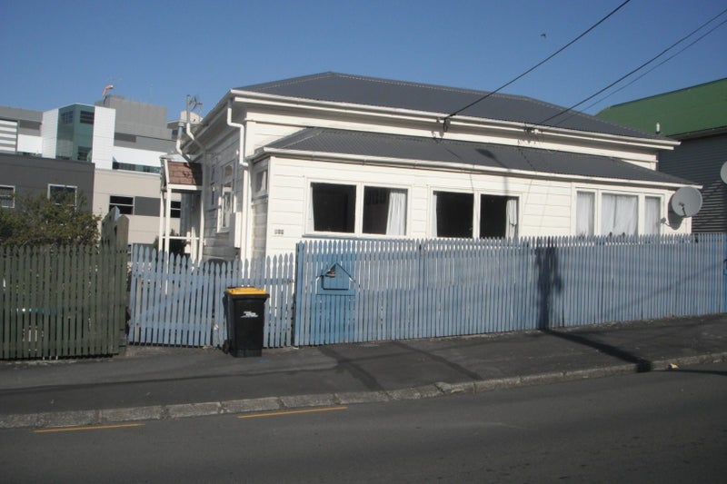213 Adelaide Road, Newtown, Wellington - Carousel 1