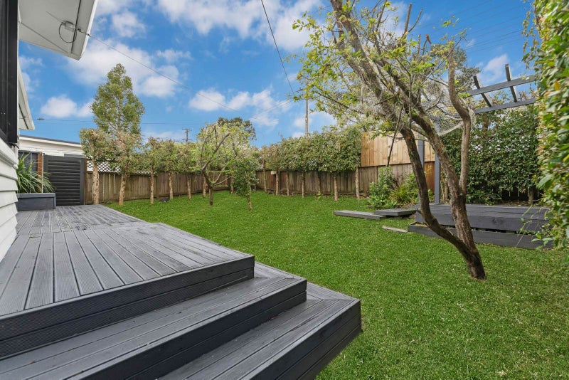 190 Forrest Hill Road, Forrest Hill, Auckland - Carousel 2