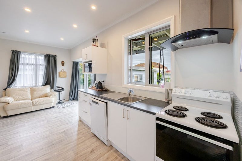 305 Gascoigne Street, Raureka, Hastings - Carousel 2
