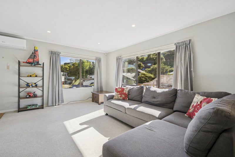 141 Pope Street, Camborne, Porirua - Carousel 1