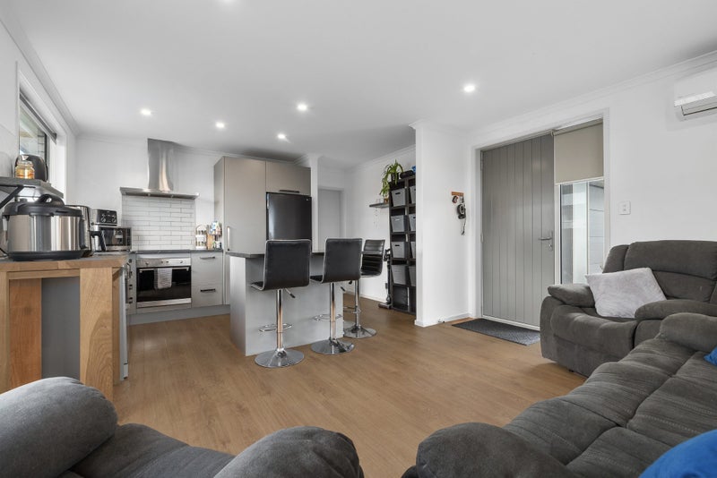 19 Tamapahore Boulevard, Papamoa Beach, Papamoa - Carousel 1