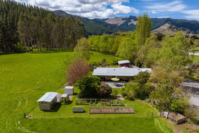 Property Valuation for 10 Camerons Road, Okaramio Trade Me Property