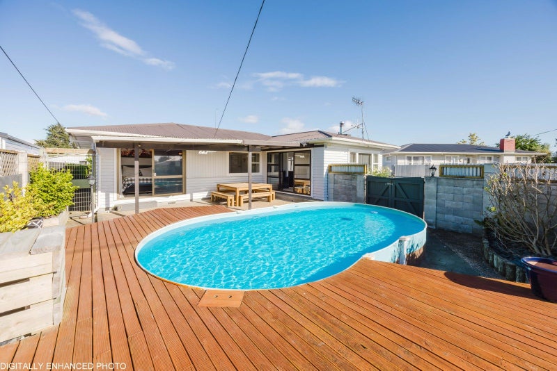 8 Corbett Place, Onekawa, Napier - Carousel 1
