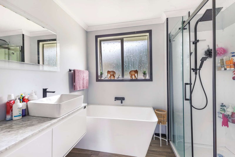 86 Pembroke Street, Westown, New Plymouth - Carousel 2