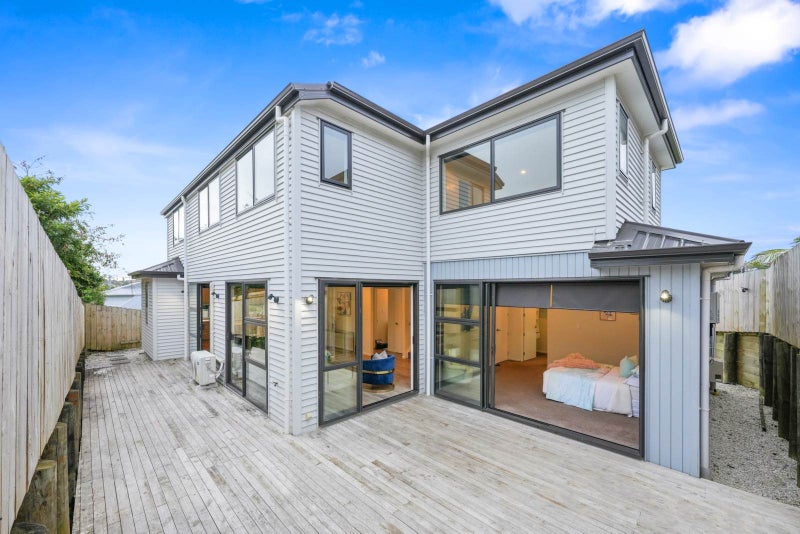 8B Corric Hill, Torbay, Auckland - Carousel 1