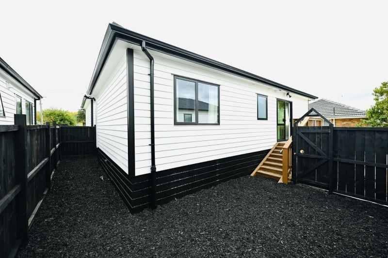 5 Quennell Avenue, Favona, Auckland - Carousel 1