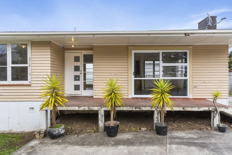33 Mountain Road, Mangere Bridge, Auckland - Carousel 2
