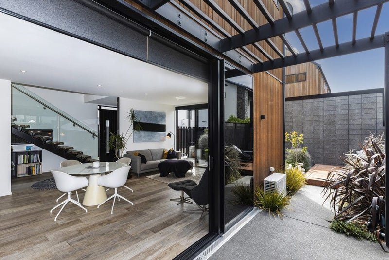 43A Gracefield Avenue, Christchurch Central, Christchurch - Carousel 2