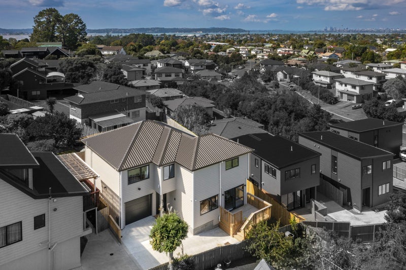 10A Mescal Street, Massey, Auckland - Carousel 2