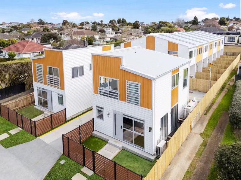 7/9 Coral Crescent, Panmure, Auckland - Carousel 2