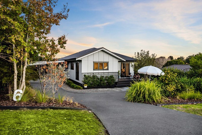 6 Laly Haddon Place, Warkworth - Carousel 1