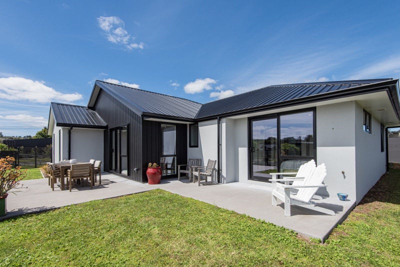 1 Glenbervie Drive, GLENBERVIE - Carousel 1