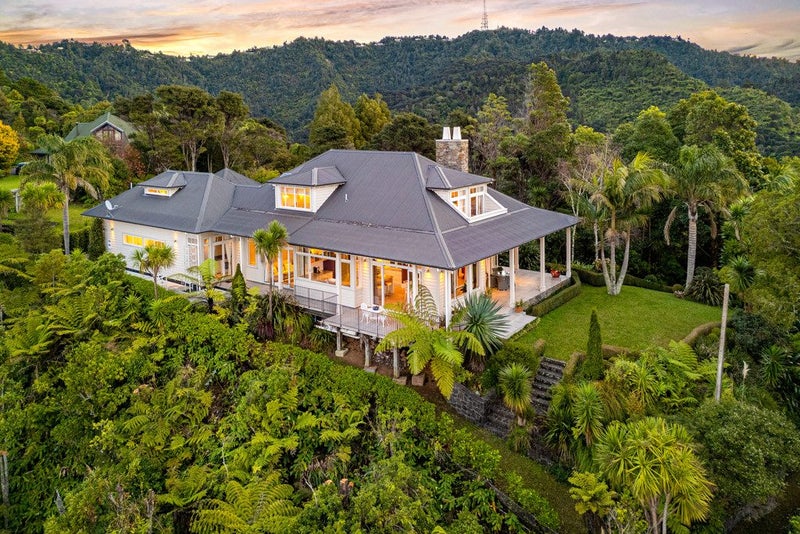 291 Forest Hill Road, Waiatarua, Auckland - Carousel 1