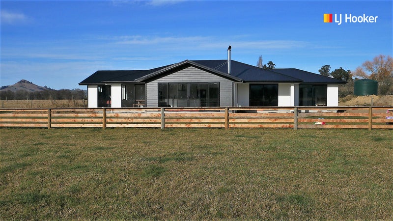 1/445 Palmerston-Dunback Road, Meadowbank, Palmerston - Carousel 1